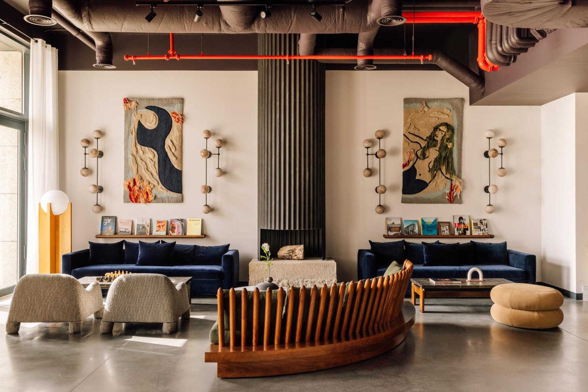 The Rebello Hotel & Spa - Small Luxury Hotels Of The World Вила-Нова-ди-Гая Экстерьер фото The lobby at the Standard East Village