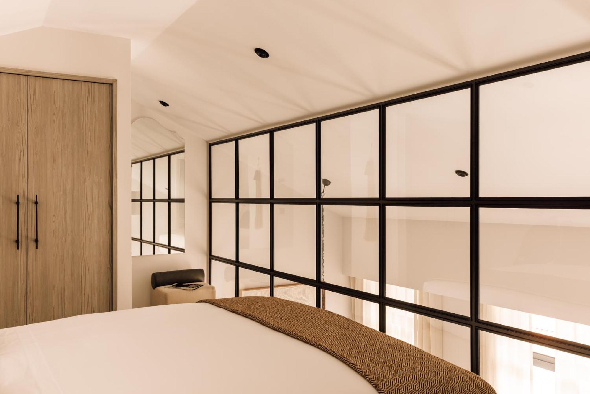 The Rebello Hotel & Spa - Small Luxury Hotels Of The World Вила-Нова-ди-Гая Экстерьер фото Interior of the house